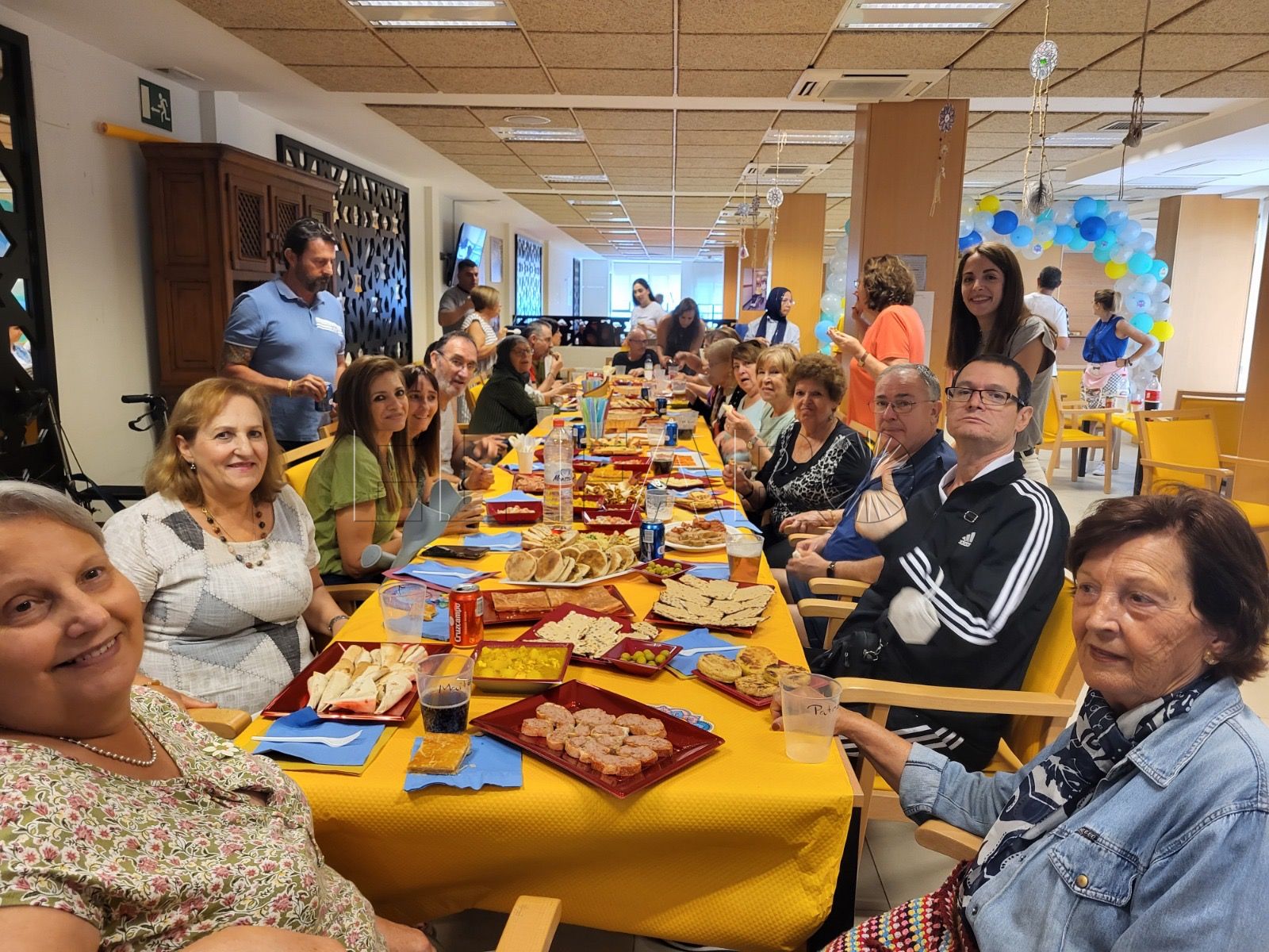 Jornada de convivencia en el Centro de Mayores entre actividades y charlas sobre la Diversidad