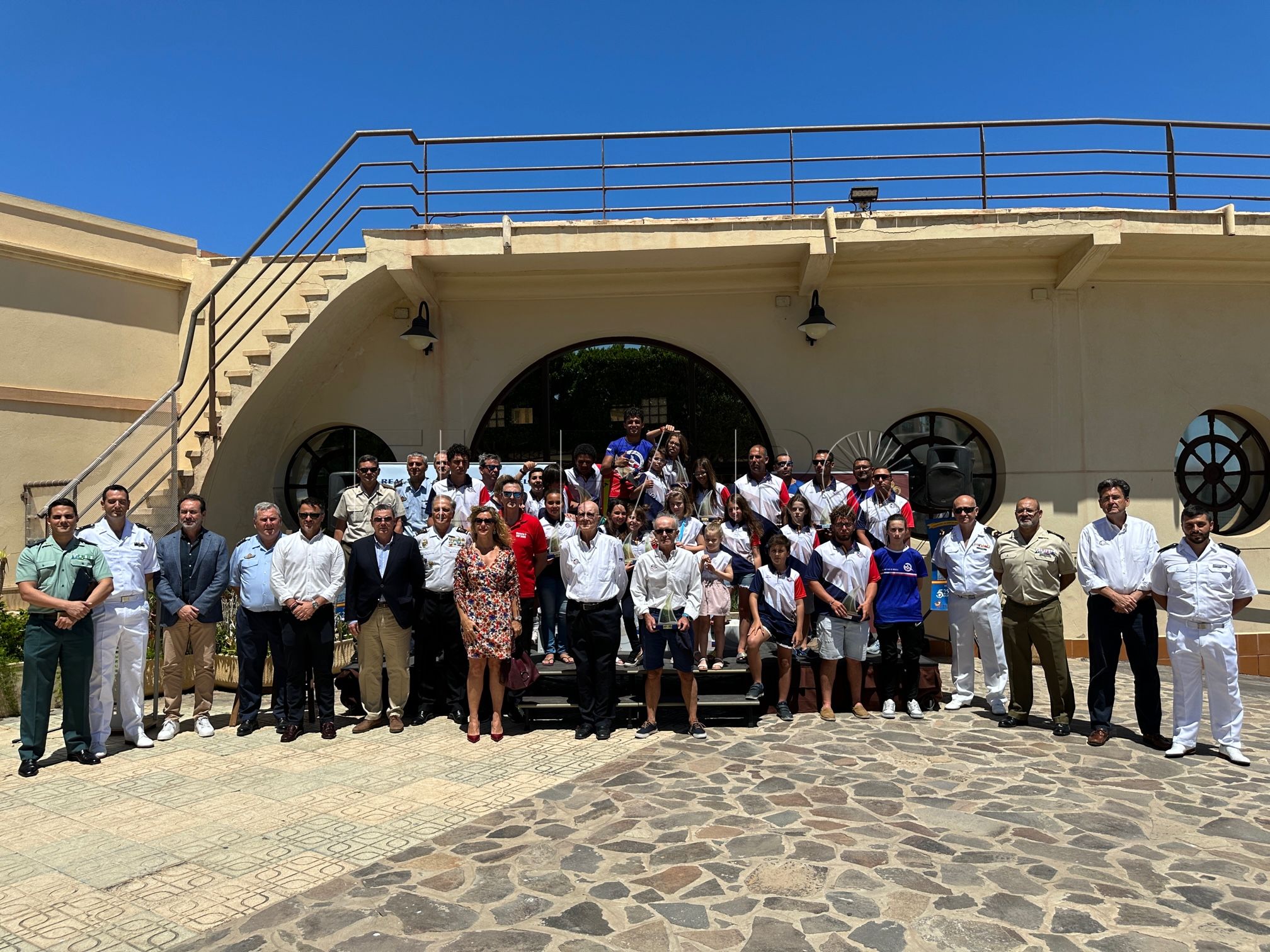 La entrega de trofeos pone el punto y final a la Regata Delegación de Defensa