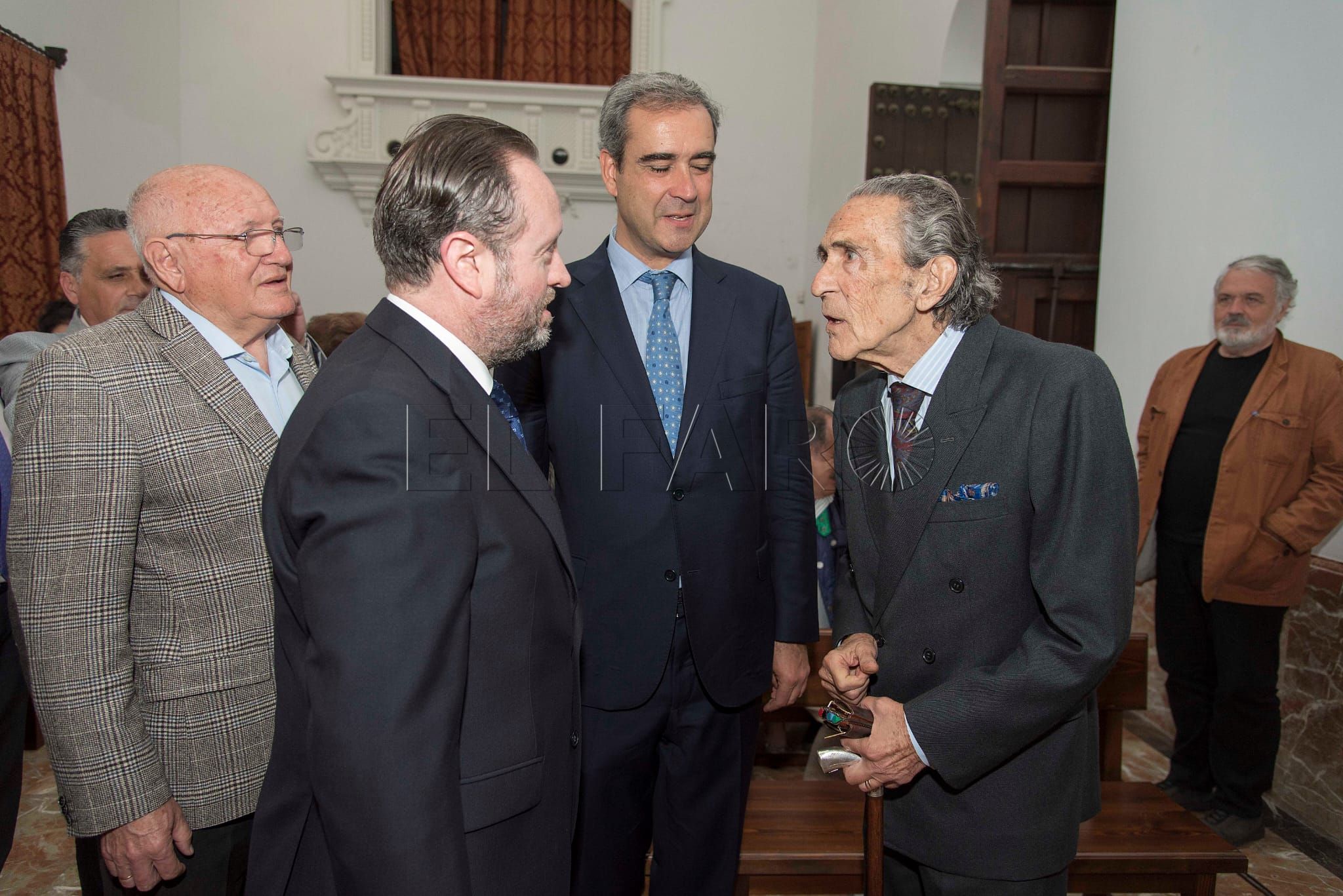 La Unión de Escritores encabeza las peticiones de un teatro para Antonio Gala