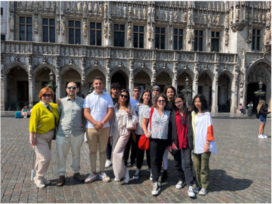 Alumnos y profesores del IES Rusadir viajan a Bruselas para visitar la sede del Parlamento Europeo
