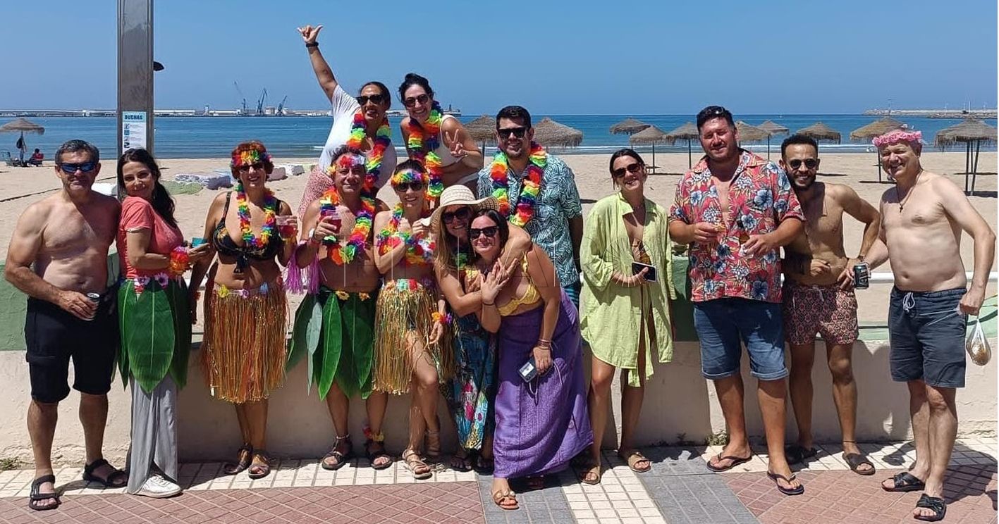 Fiesta hawaiana para despedir a Aga