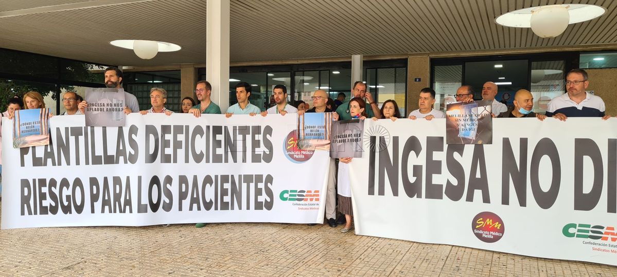 Los médicos españoles expresan su apoyo a los profesionales en Melilla y Ceuta