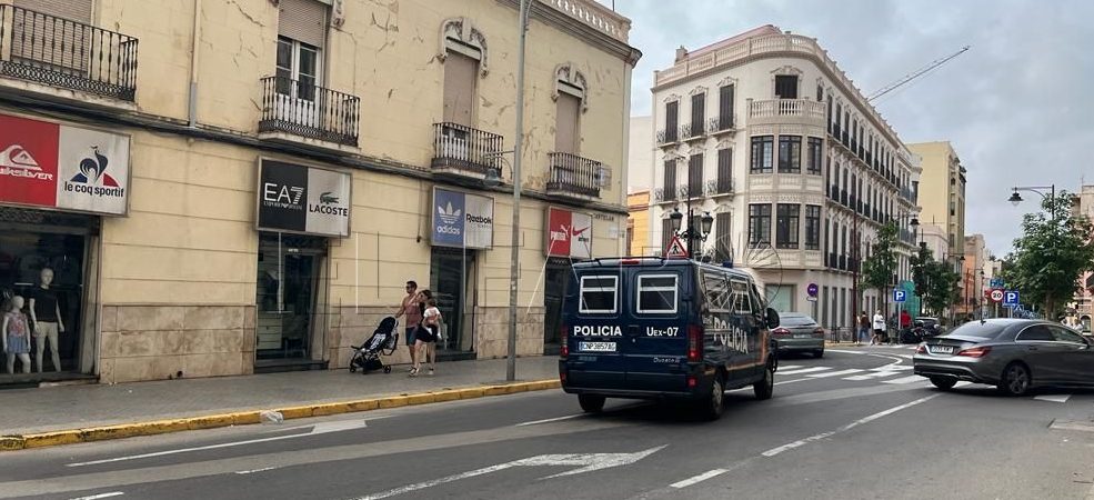 Archivada la causa contra un policía nacional detenido en Melilla por hacer la vista gorda con inmigrantes irregulares