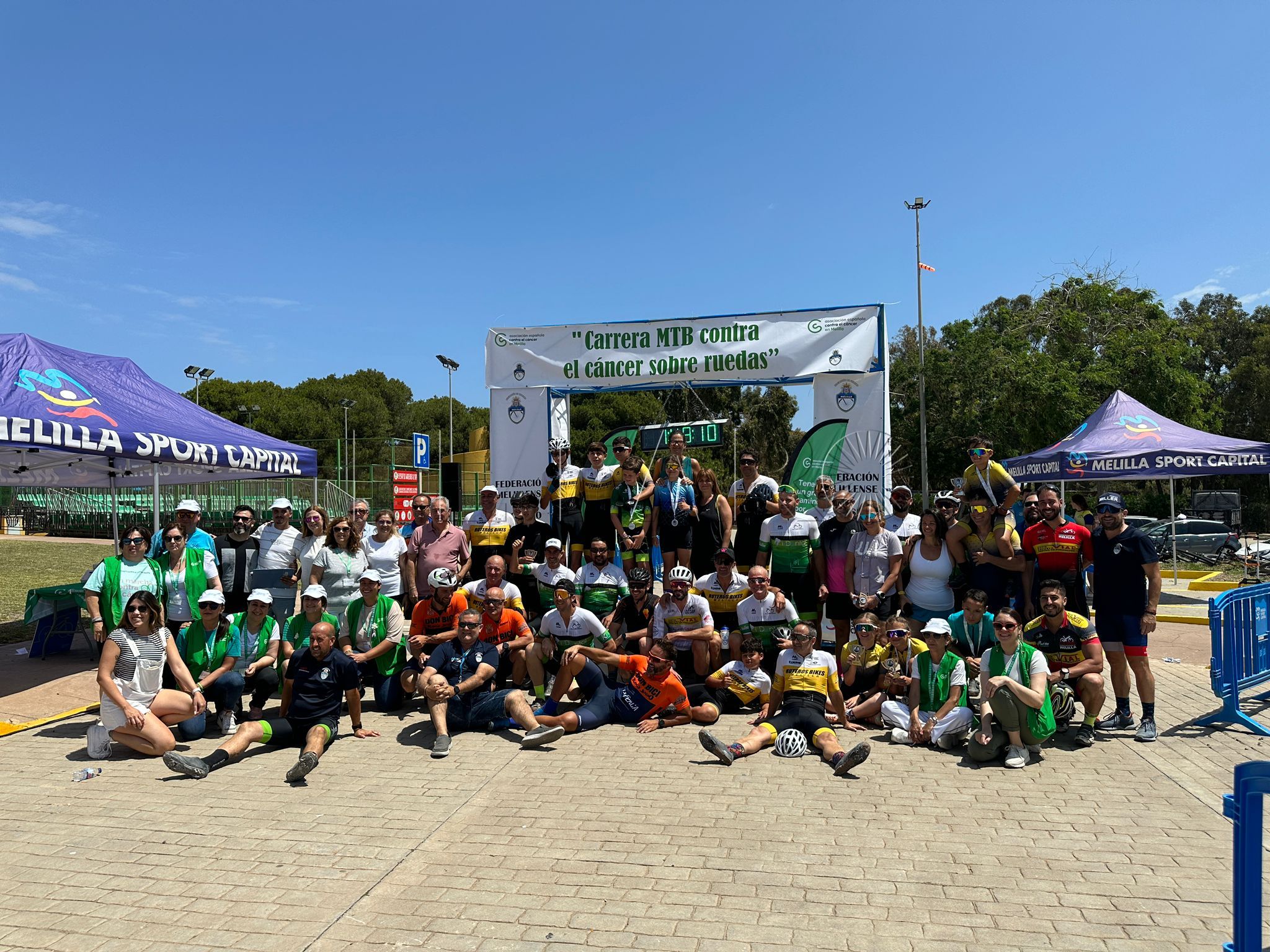 Abdelhakim El Founti y Marta Vidal se llevan el título de campeones en la Carrera Contra el Cáncer de ciclismo