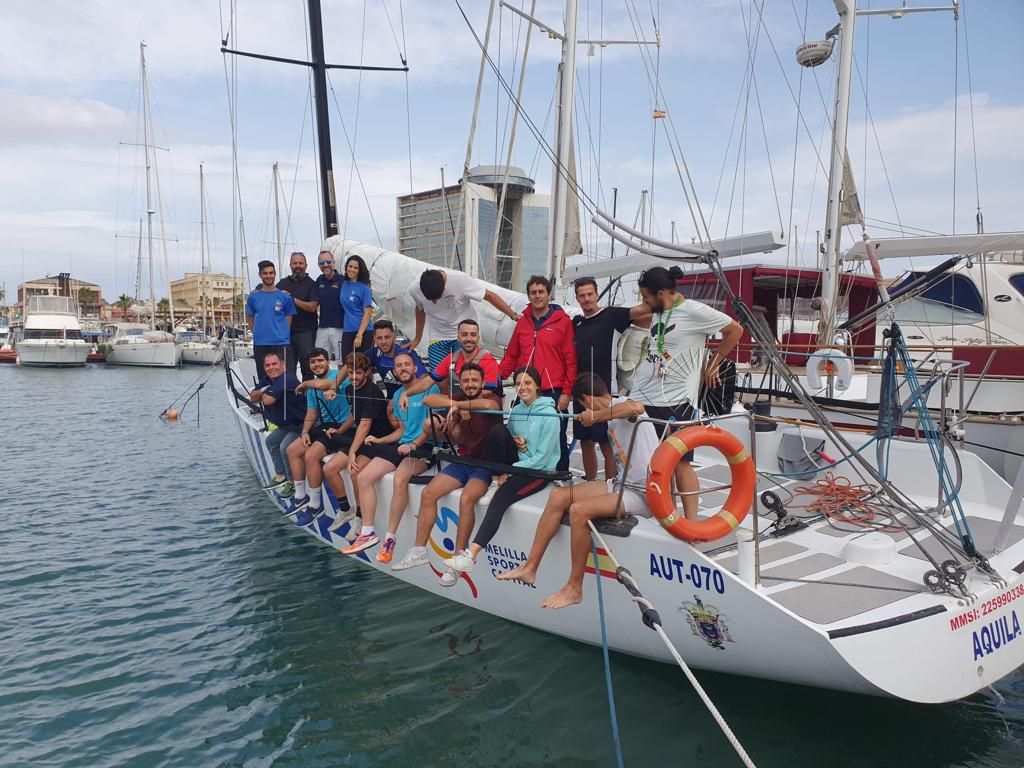 Formación a bordo del Ciudad de Melilla Sport Capital