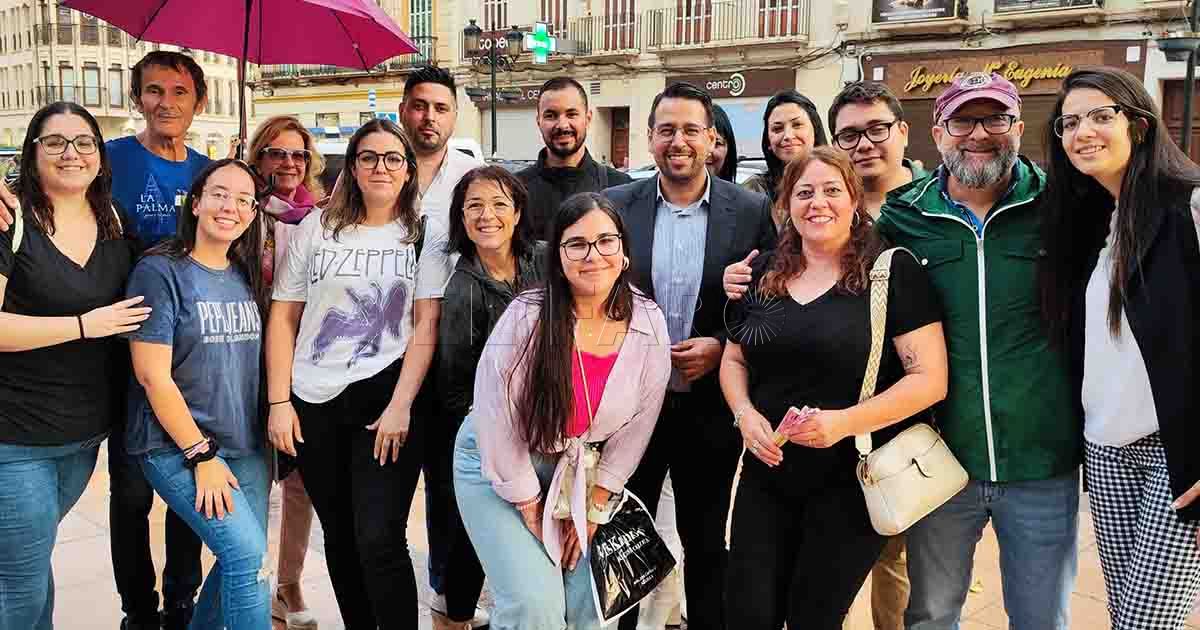 Amín Azmani: "El PSOE y el PP nos tratan como a ciudadanos de segunda cuando están en La Moncloa"