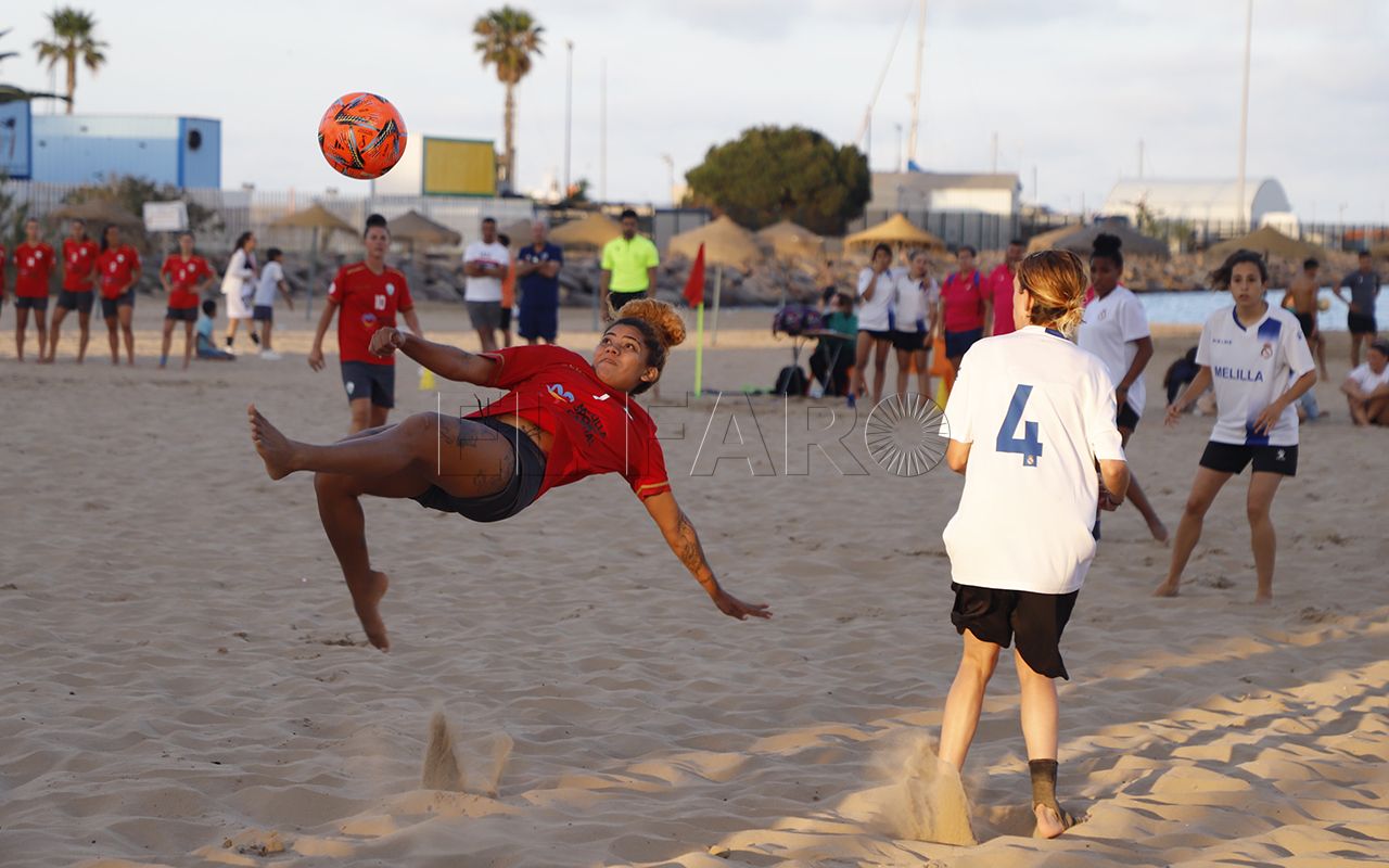 El Higicontrol afronta la última fase en la Primera División femenina de fútbol playa