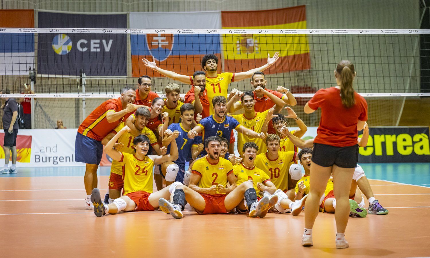 España se mete en el Europeo Sub-22 de voleibol