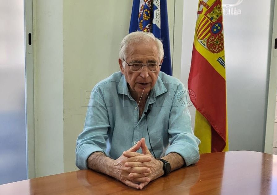 Imbroda dice que se ha quitado parte del discurso para que vengan empresas