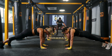 Tres son los ejercicios que propone la entrenadora de Brooklyn Fitboxing para volver a estar en forma después de las vacaciones de verano.