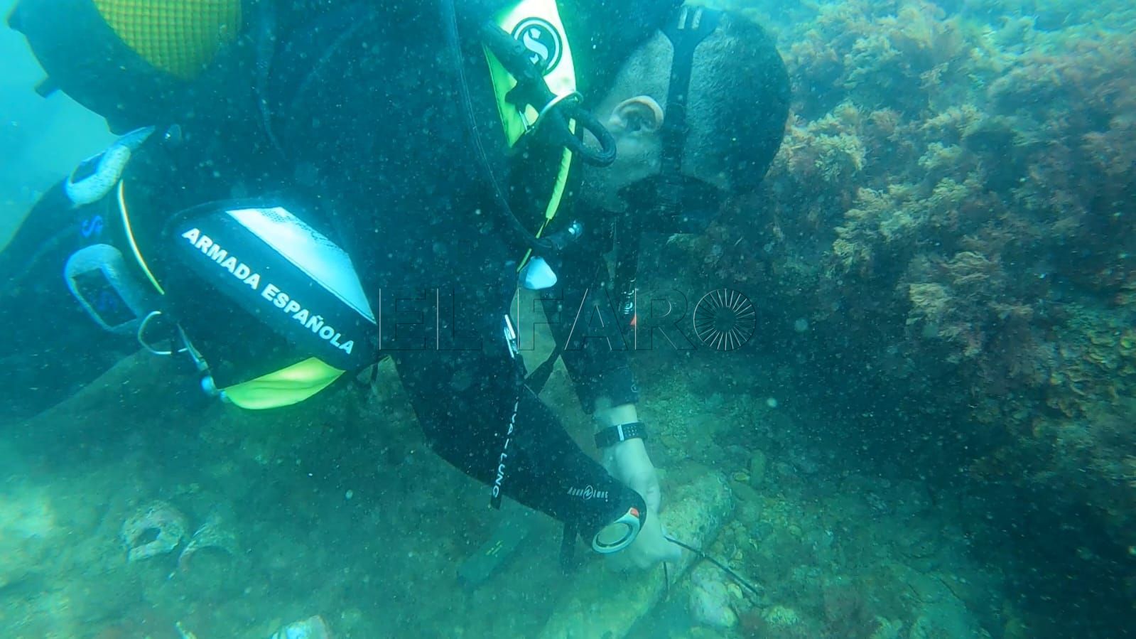 La Armada neutraliza un proyectil de 105mm y restos de otros proyectiles de diverso calibre en aguas de Melilla