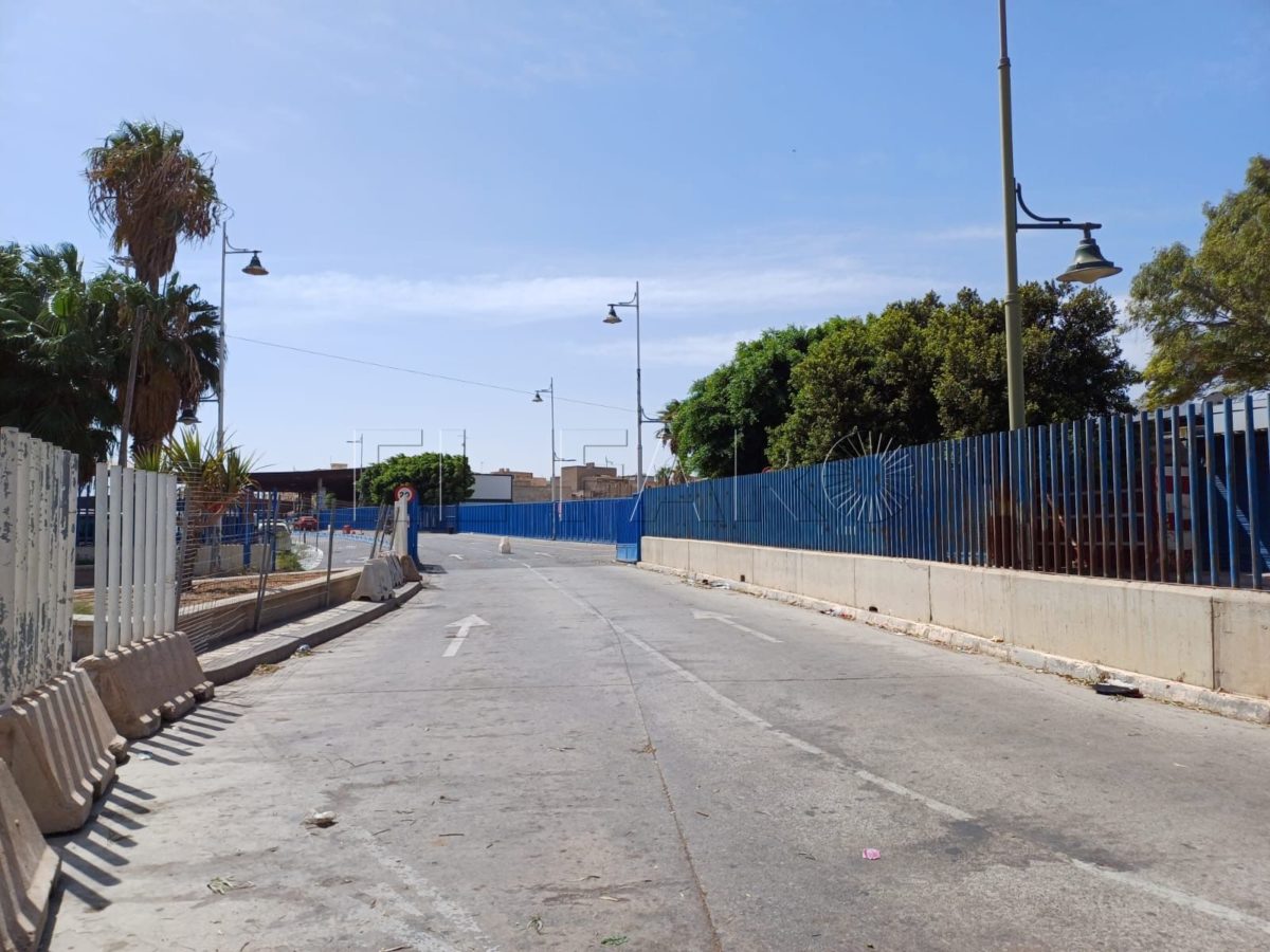 La Operación Retorno provoca largas filas de vehículos para entrar en Melilla