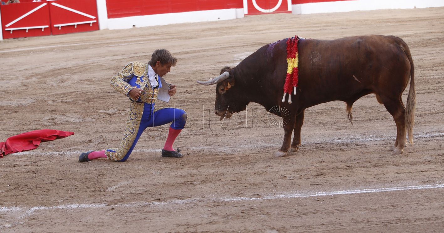 Queja al Defensor del Pueblo por la oferta a menores de la corrida de toros melillense