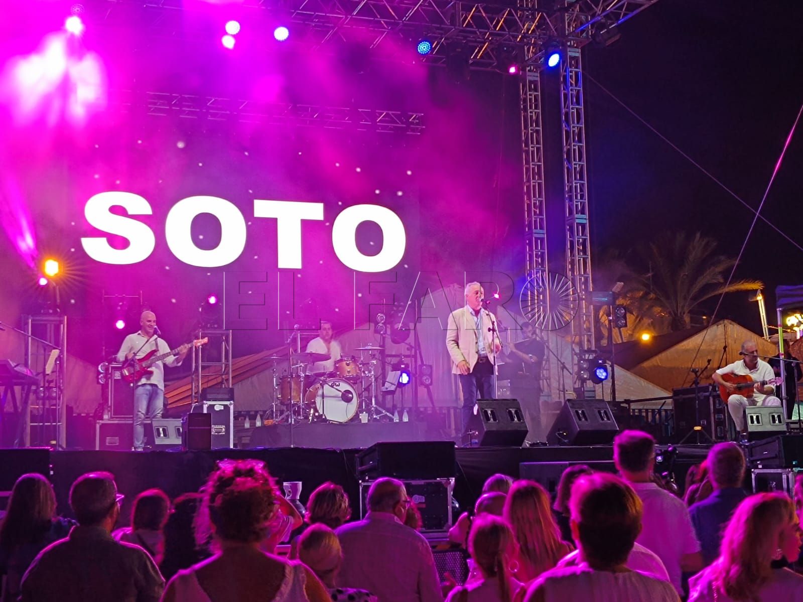 La música de Soto y familia aterriza en Melilla y retumba en el Real