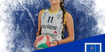 Yaiza Martínez (con el número 11 en la camiseta) llega procedente de la A.D. La Curtidora, club de Avilés (Principado de Asturias), que milita en Primera Nacional Femenina.