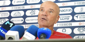Miguel Rivera atendió en la matinal de ayer a los medios de comunicación, en la previa del partido frente a la A.D. Mérida.