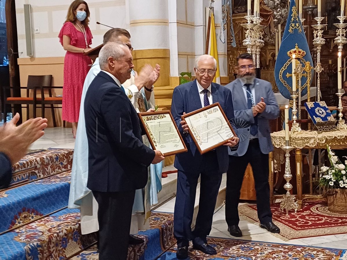 El presidente de la Ciudad recibe el Decreto Pontificio por el Año Jubilar de la Patrona