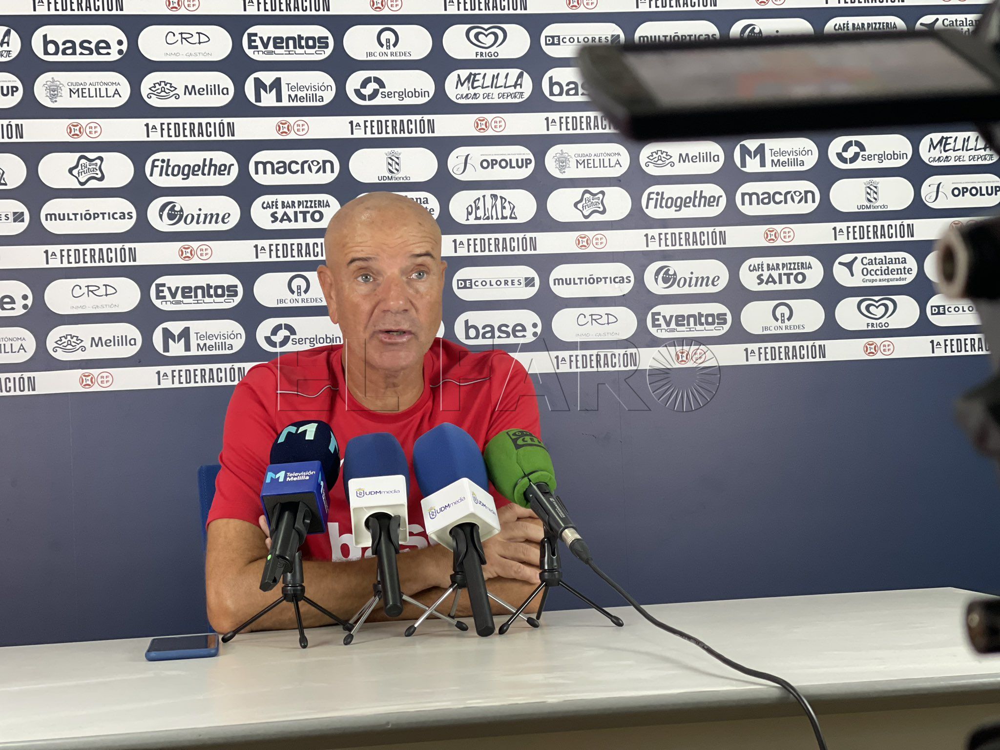 Miguel Rivera, técnico de la UD Melilla: “Entre todos tenemos que competir este domingo”
