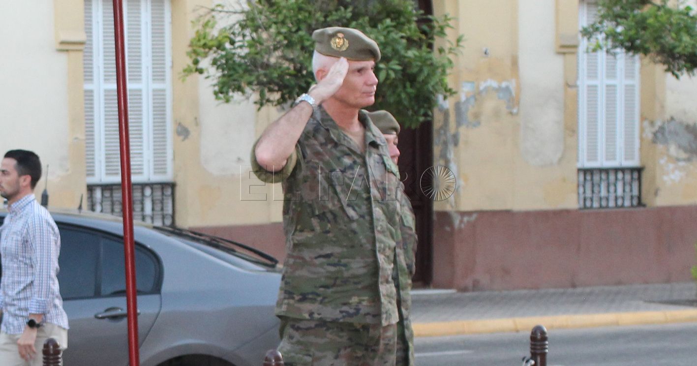 El Teniente General Director General del CESTIC realiza una visita de inspección a Melilla