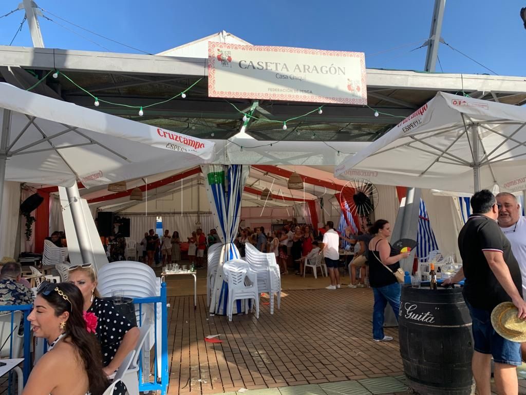 Las comidas de empresa llenan la Caseta Aragón 'Casa Chiqui'