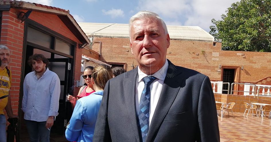 Ventura, "preocupado" por las entradas irregulares de menores a nado o en moto de agua