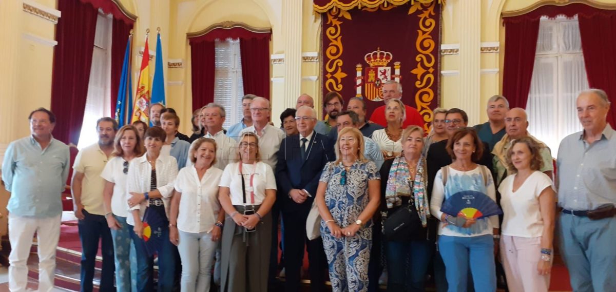 grupo de viajeros gaditanos