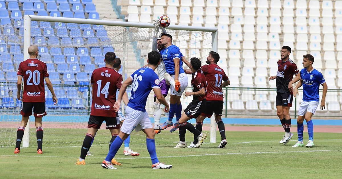 La UD Melilla suma un empate que sabe a poco