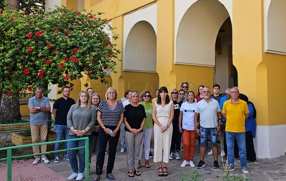 UGT guarda un minuto de silencio por el trabajador fallecido