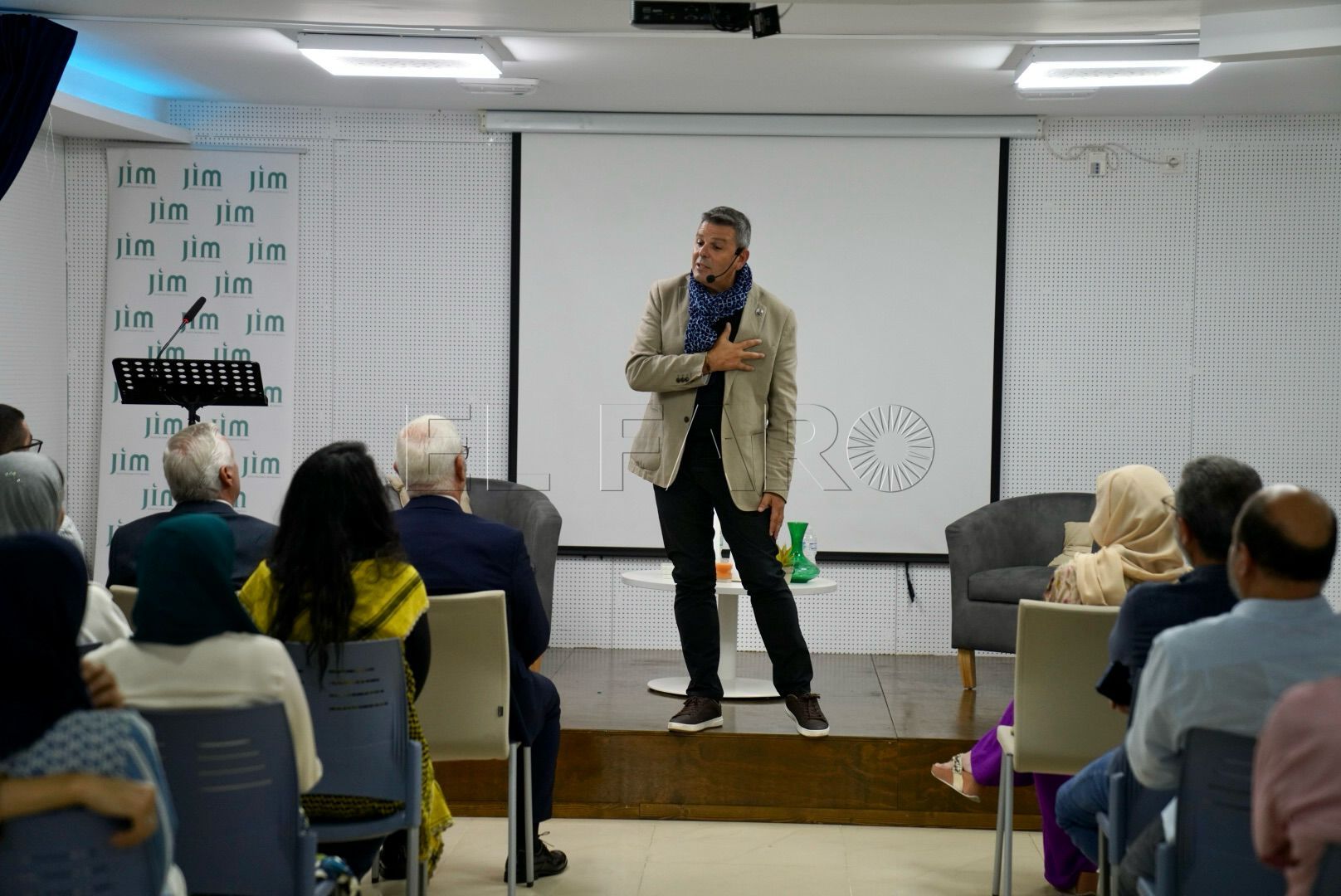 Conferencia del escritor Antonio Manuel Rodríguez en la Casa de la Cultura Islámica