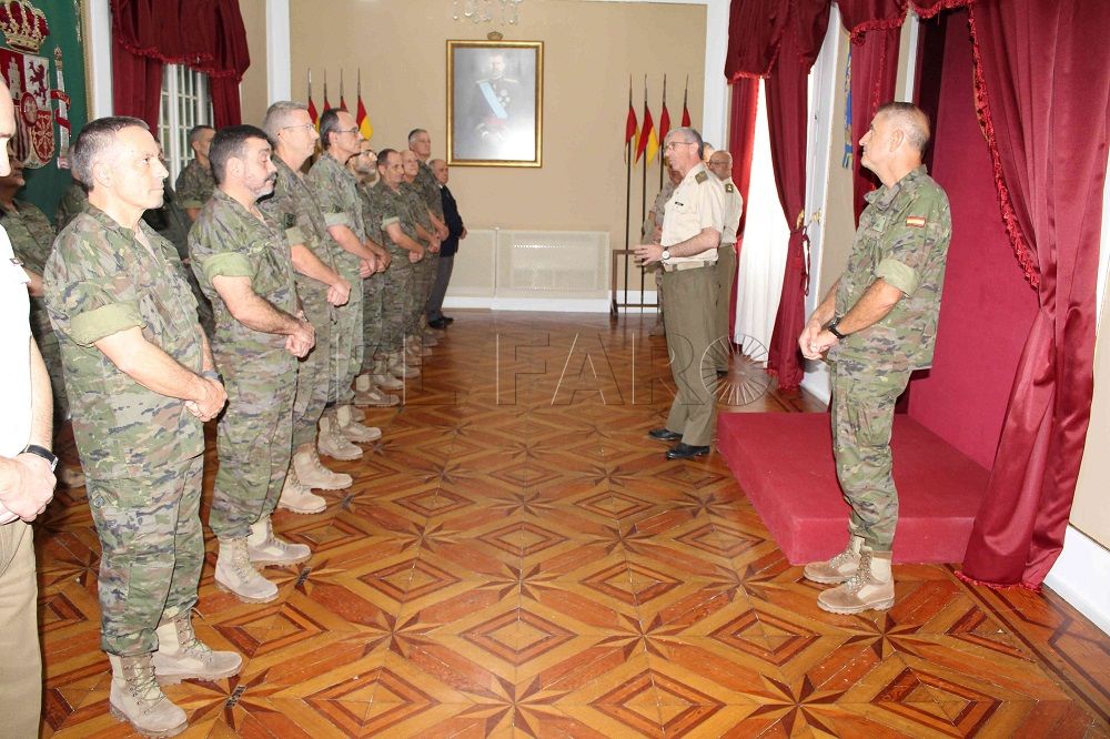 Visita de inspección del subdirector general de Personal Militar de Defensa