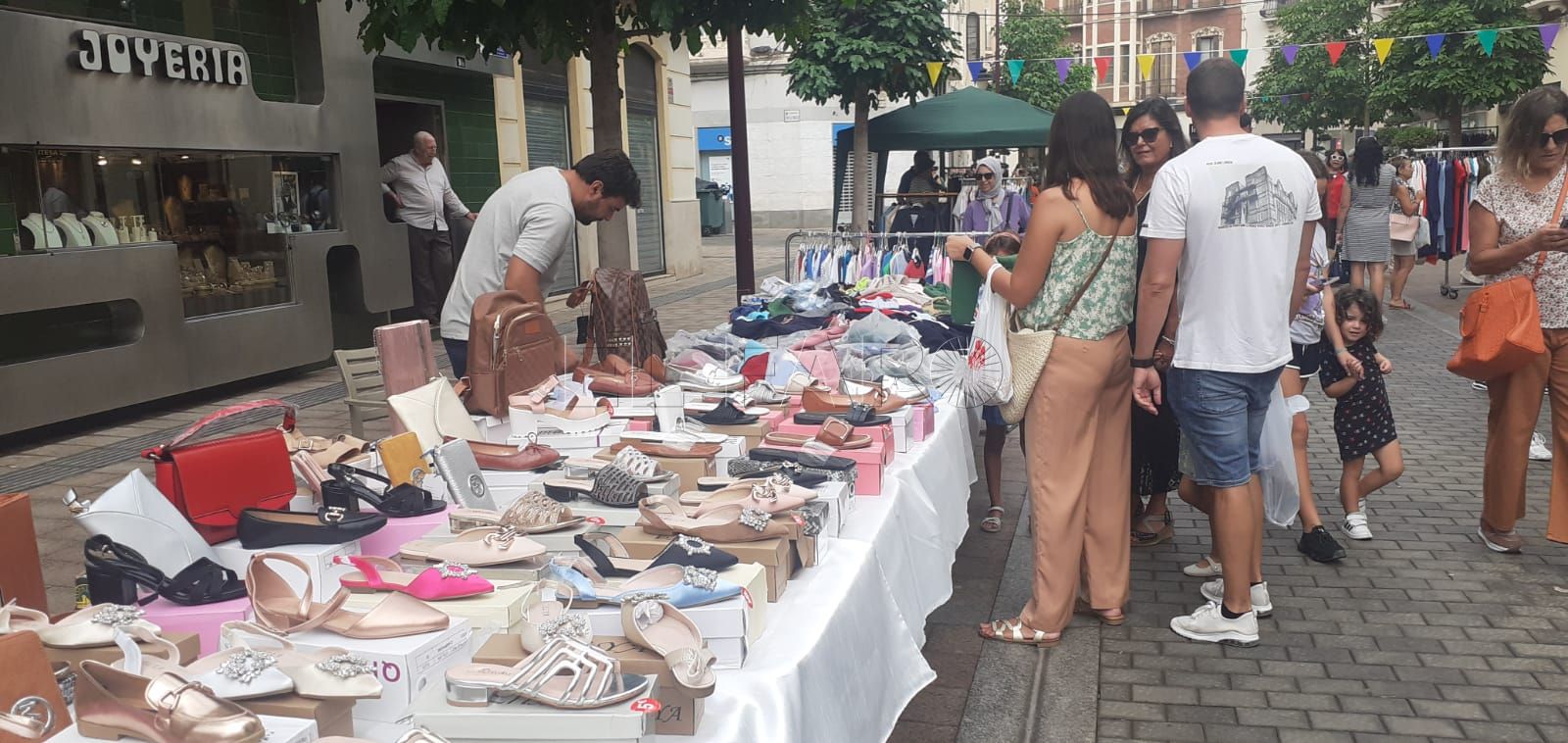 Promesa habla de "éxito total" de la última Feria Outlet de Zona Centro