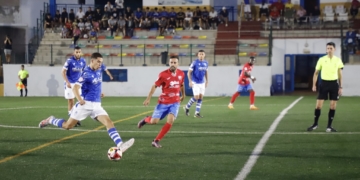 Imagen del partido entre melillenses y malagueños, en La Espiguera.