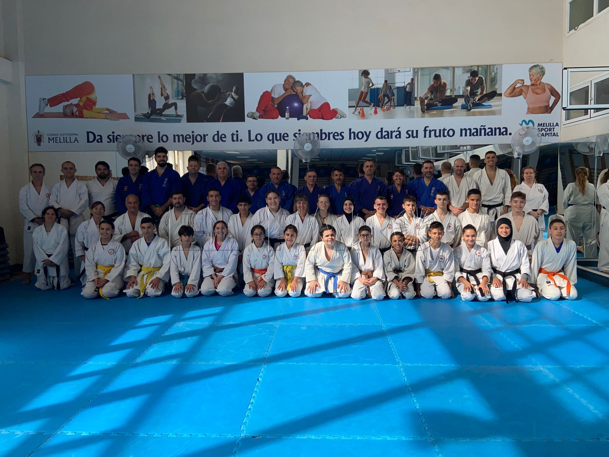La Federación Melillense de Karate realiza un curso de defensa personal