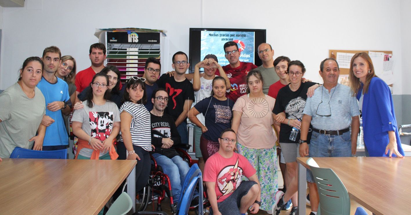 Laura Segura habla en Aspanies sobre la prevención de la violencia de género