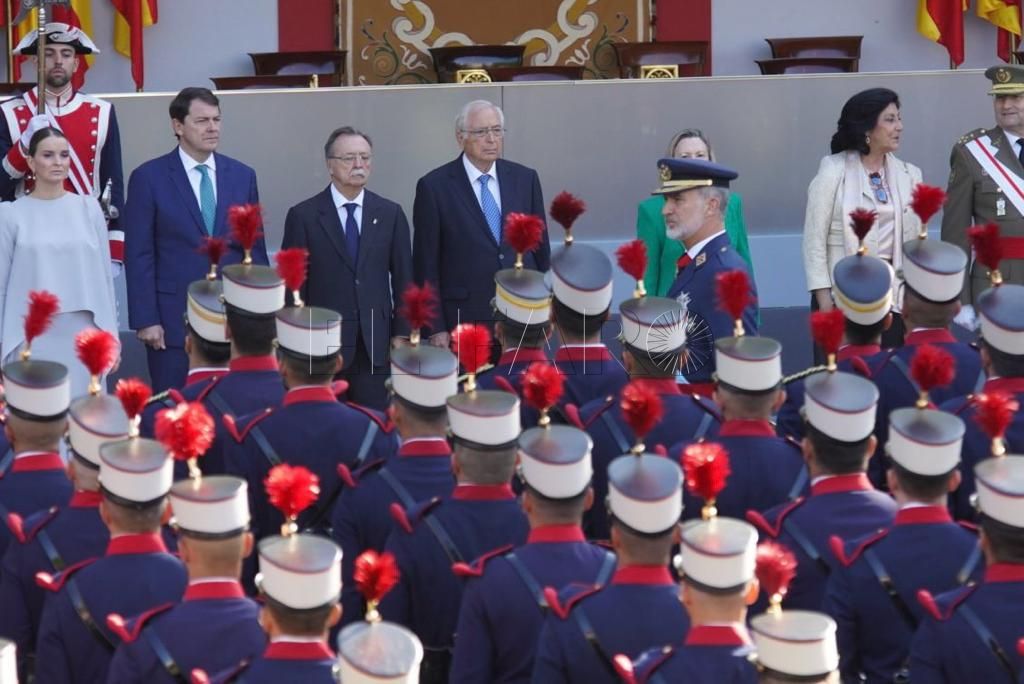 Lo bueno de acudir a los actos nacionales