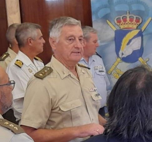 “Es una exposición muy didáctica para los apasionados de la historia de Melilla”