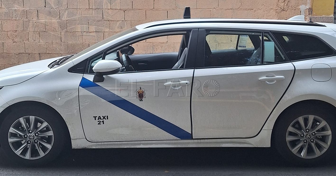La Ciudad costeará las franjas azules de los taxis