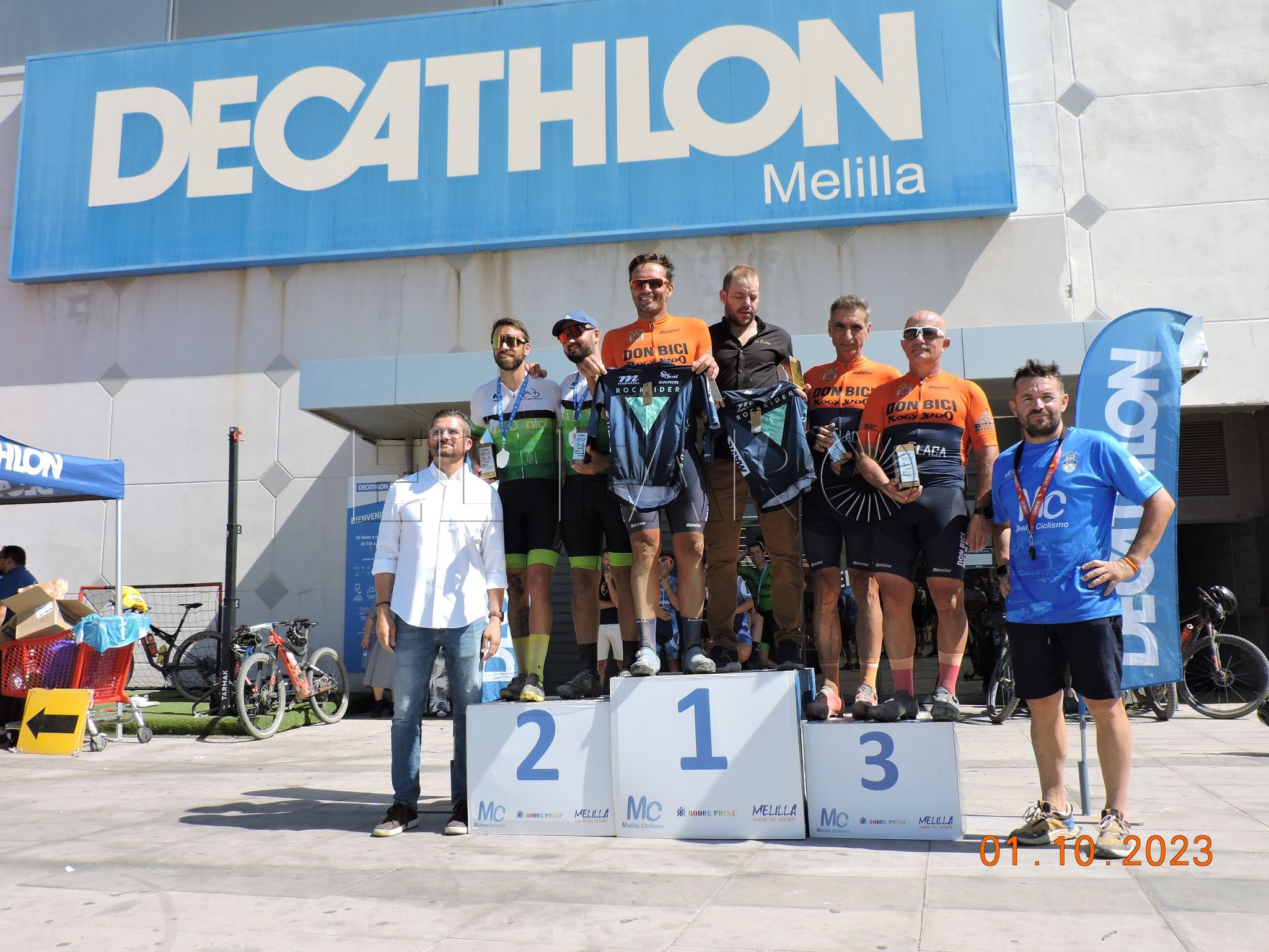 Crístian González y Marta Vidal, ganan la II Bike Race Melilla