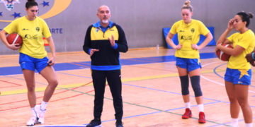 La entidad lasaliana ha decidido sustituir a Paulino Puerto al frente del conjunto de la Liga Femenina Challenge, deseándole “lo mejor, a un técnico clave en la historia de nuestro club”.