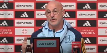 Imagen de la rueda de prensa que ofreció el seleccionador español, Luis de la Fuente, en la previa del encuentro de hoy frente a Chipre.