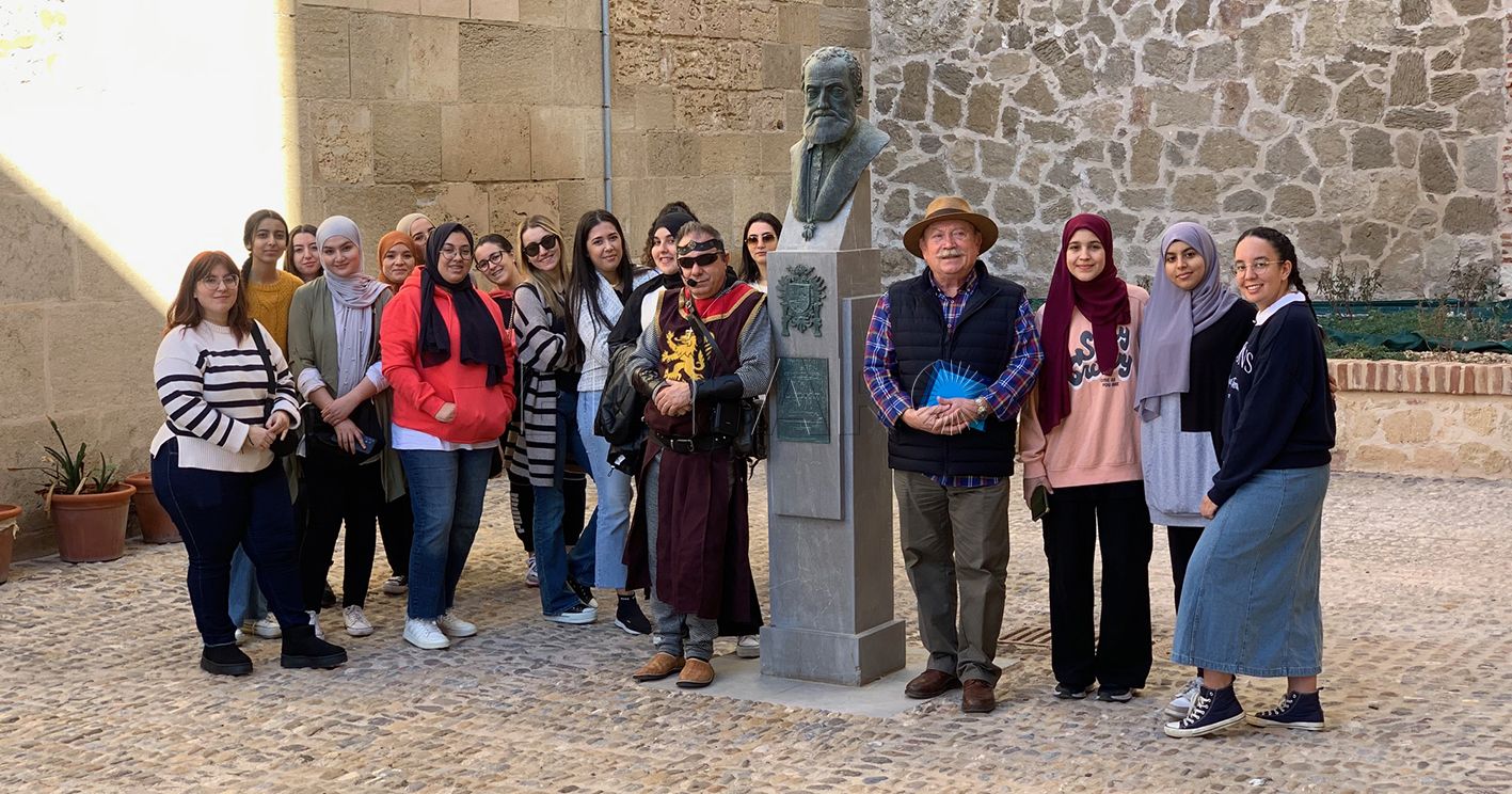 Segundo itinerario cultural por Melilla la Vieja con 25 estudiantes de la UGR