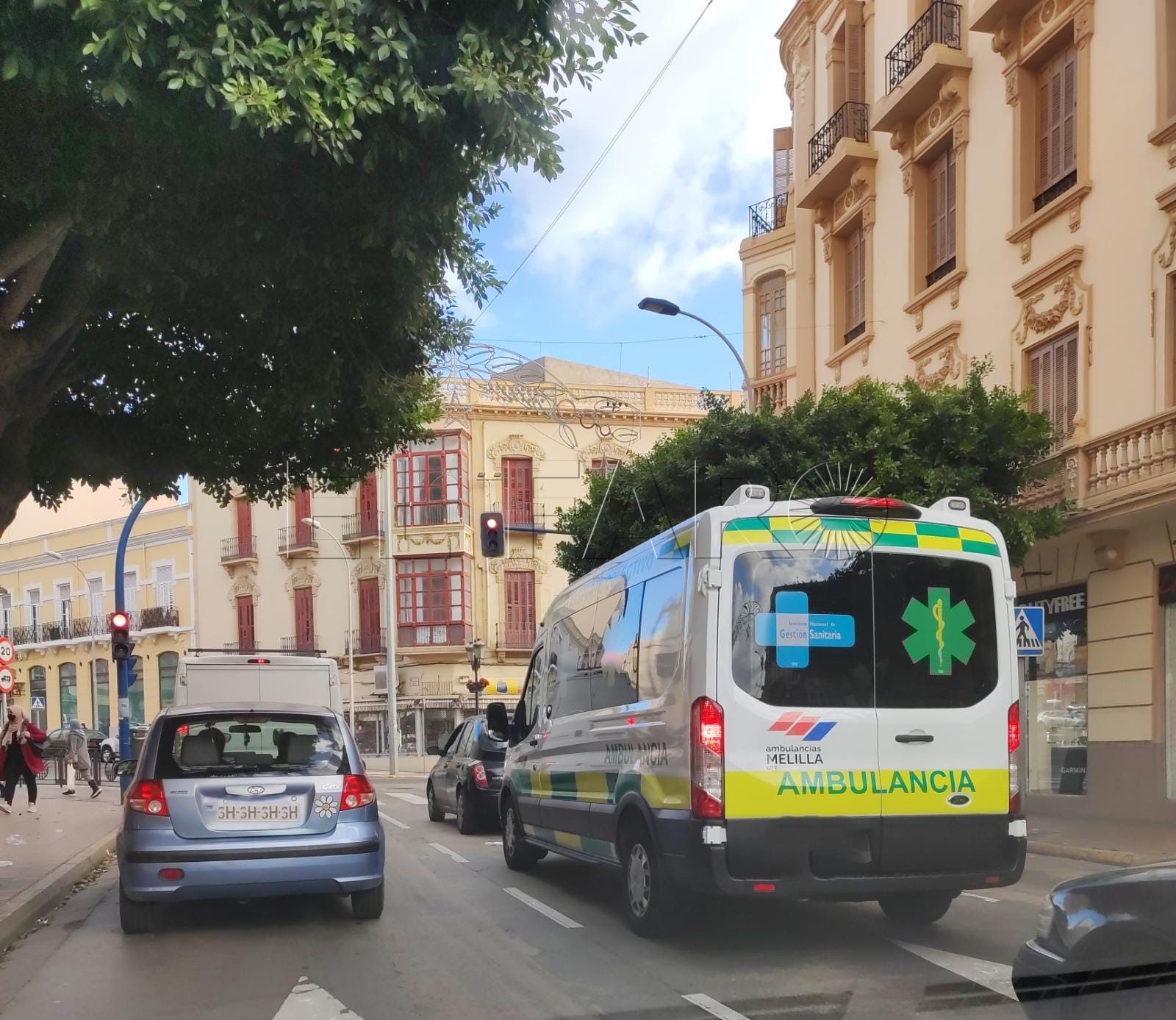 UGT vuelve a convocar concentración por las ambulancias
