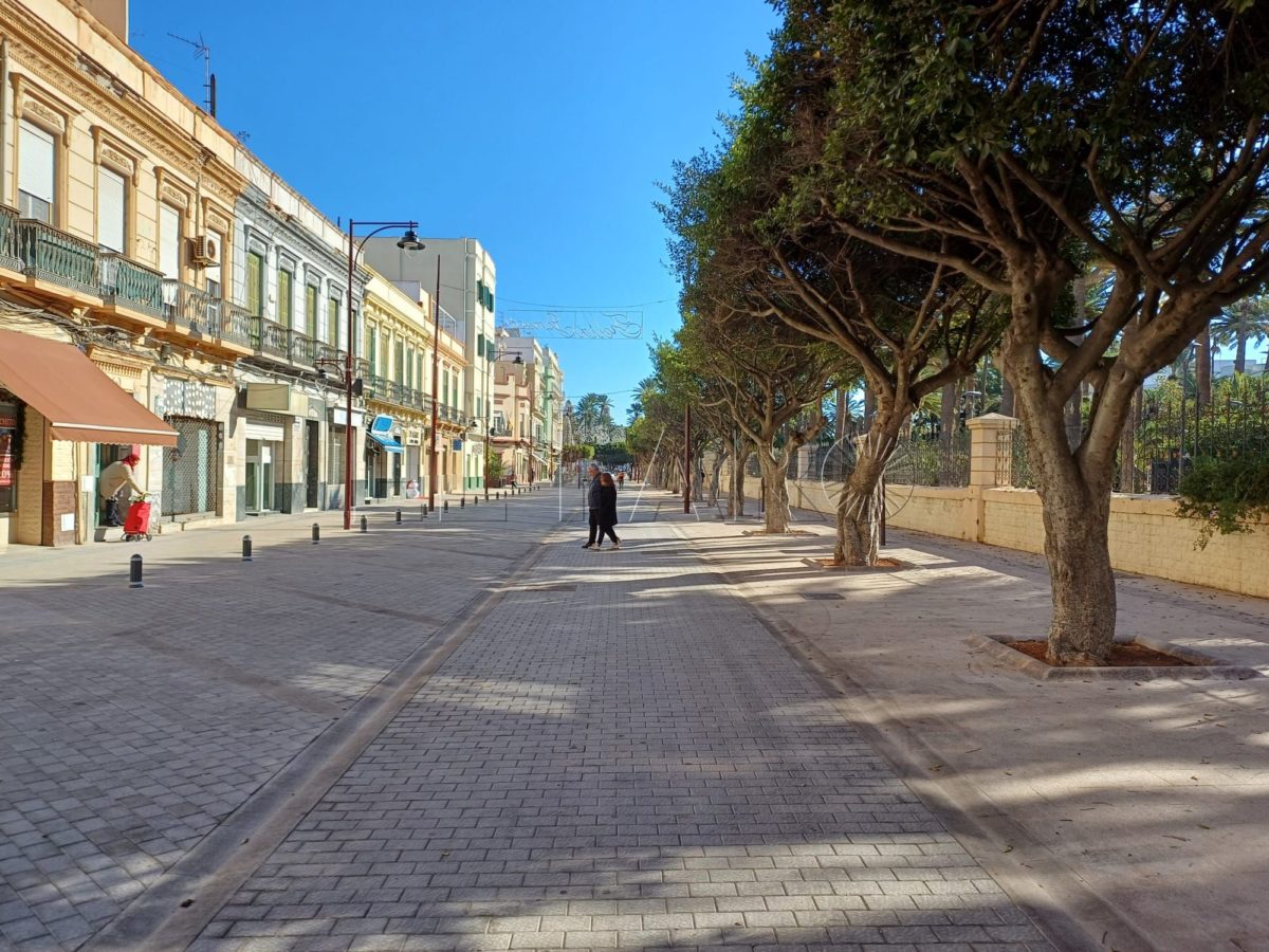 Los comerciantes de General Marina, afectados por unas obras que no consideran necesarias