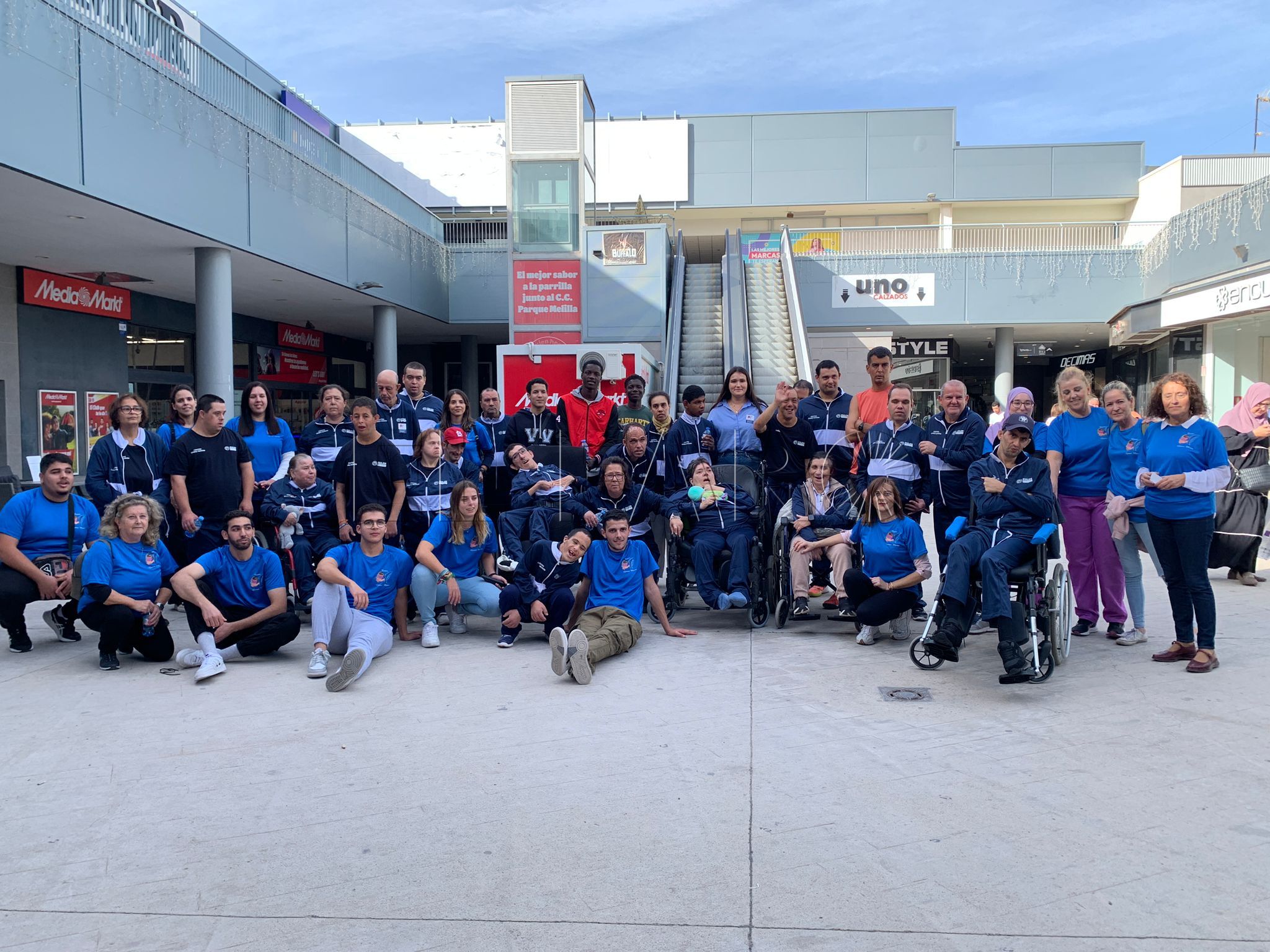Usuarios del Gámez Morón conmemoran el Día de las Personas con Discapacidad con actividades en el Parque Murias
