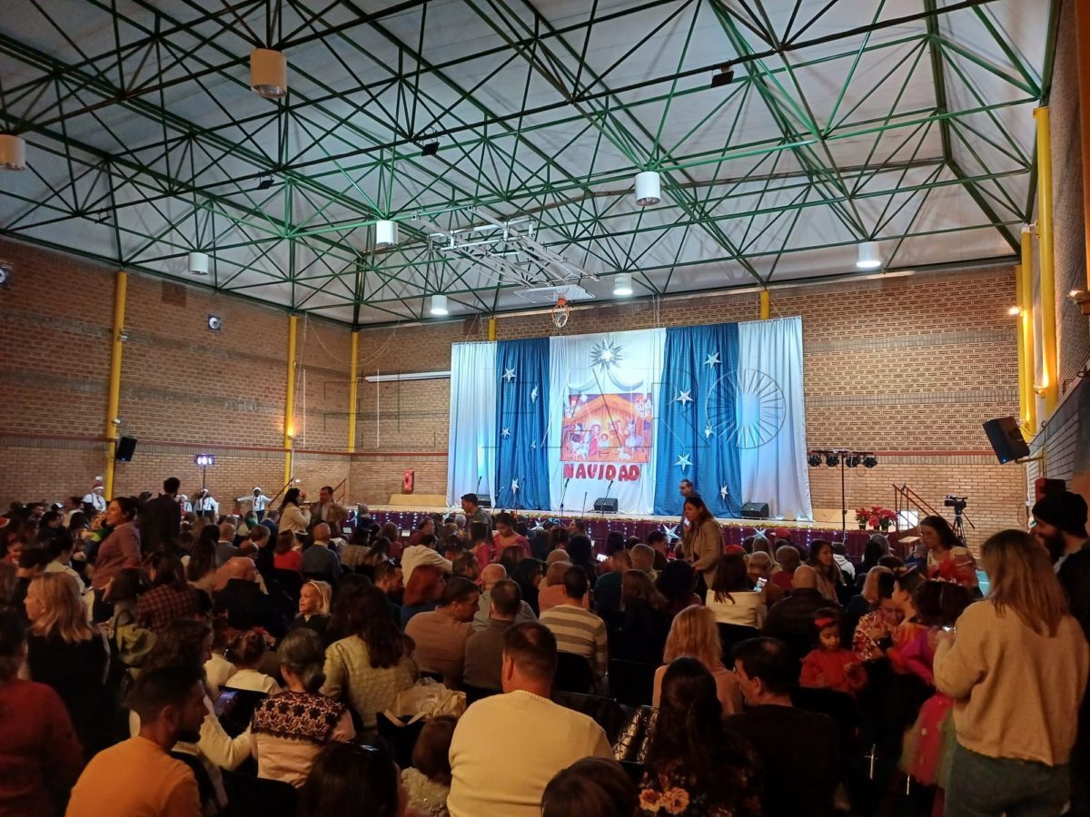 El Festival benéfico 'Un juguete, una sonrisa' recauda una gran respuesta de los melillenses