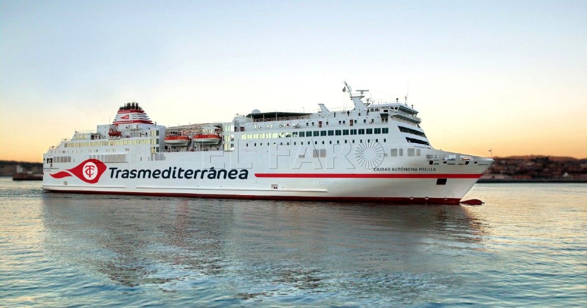 Armas Trasmediterránea amplía su oferta por el puente de la Constitución