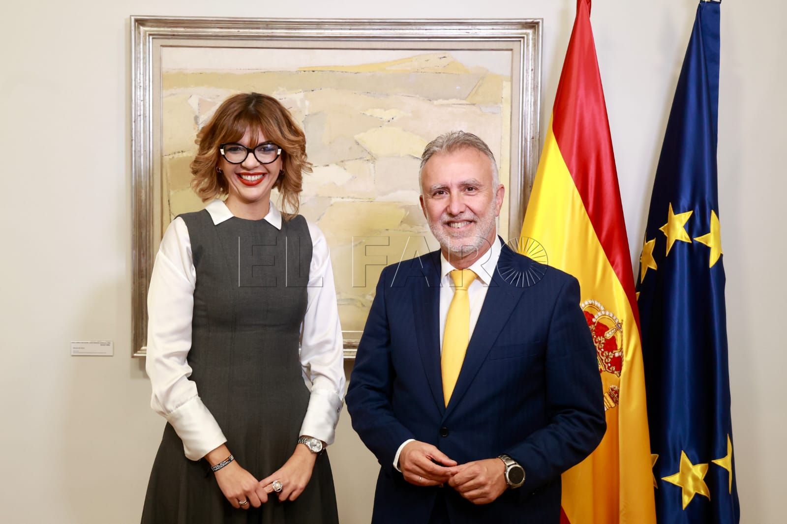 La delegada del Gobierno se reúne con el ministro de Política Territorial