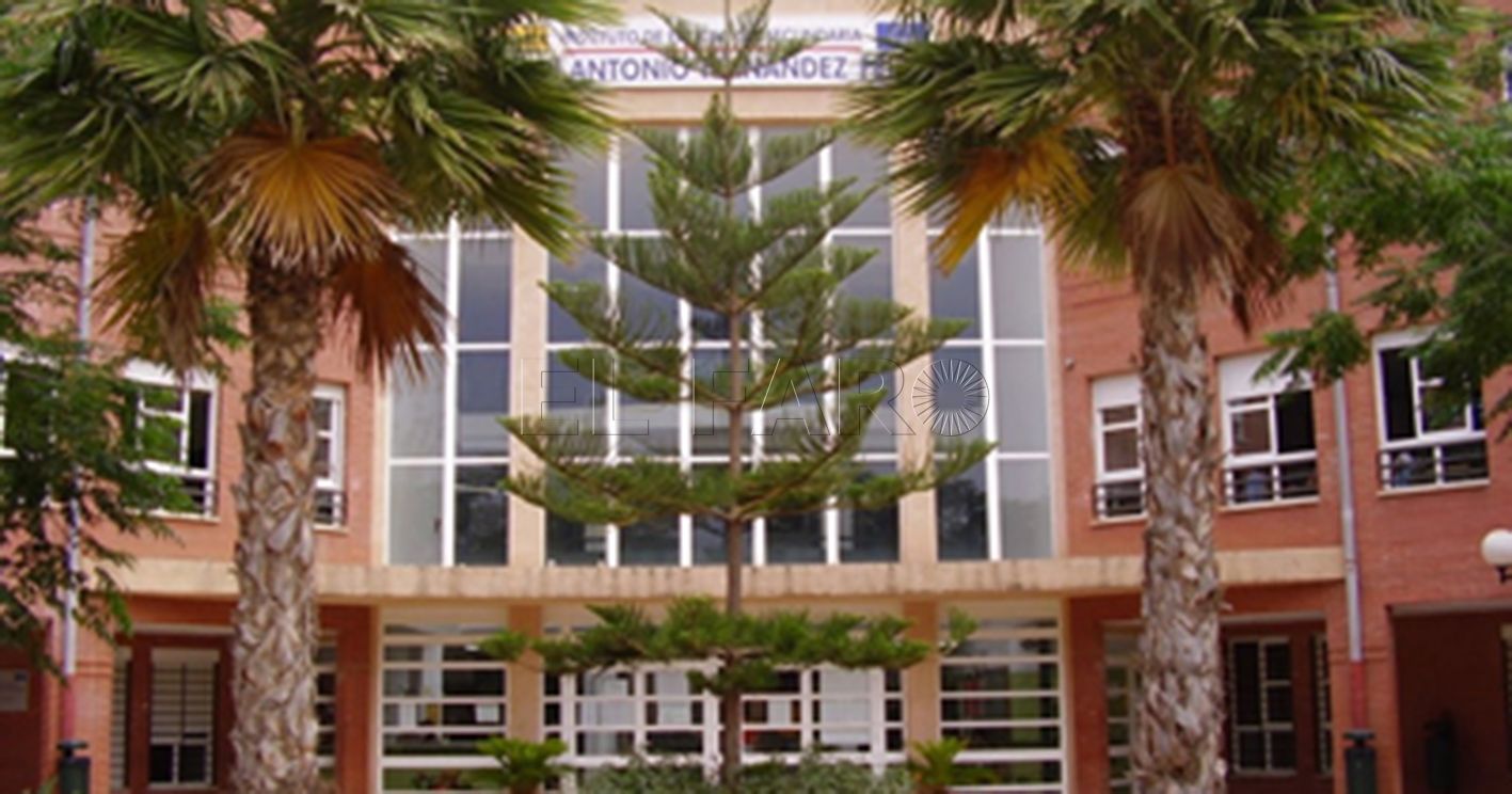 Los alumnos del IES Juan Antonio Fernández corren para acabar con la leucemia infantil