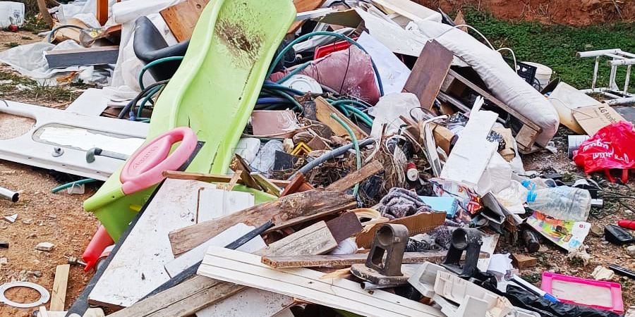 Detenidas varias personas por delitos relacionados con vertidos ilegales