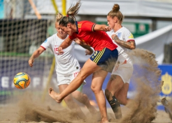 Lorena Asensio está entre las mejores 50 jugadoras del mundo, y Sidi Omar entre los 40 mejores entrenadores.